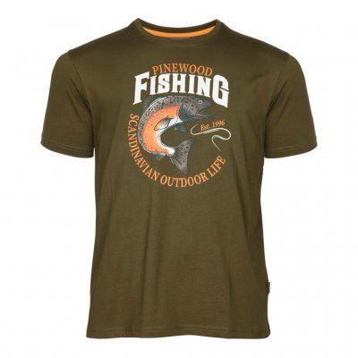 Dejlig t-shirt fra Pinewood 100% bomuld, perfekt til camping og udendørs aktiviteter.