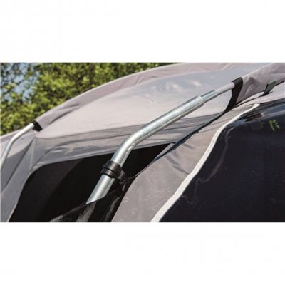 Outwell Montana 6P har stålstänger på sidorna för extra stabilitet och högre takhöjd även på sidorna.