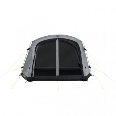 Store meshpaneler foran giver gode ventilationsmuligheder.