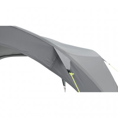 Forstærkede beslag til telt reb, der også stabiliserer teltstængerne.