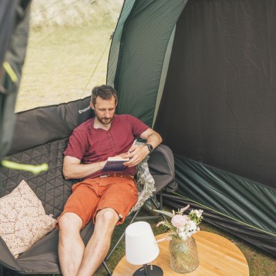 Outwell Carolina 6 er et stort og rummeligt familietelt til 6 personer.