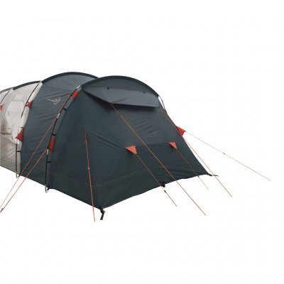 Den store beskyttede ventil bagpå Easy Camp Palmdale 400 giver teltet en meget god ventilation.