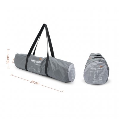 Bilmarkisen leveres i en taske og er meget pakkevenlig. Perfekt at have bag i bilen om sommeren.