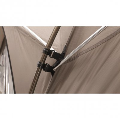 Kraftfulde aluminiumsstænger på Robens Cabin 600.