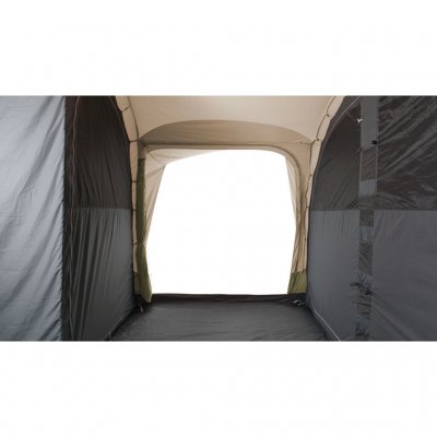 Indgang mellem sovekabinerne i Robens Eagle Rock 6 + 2XP