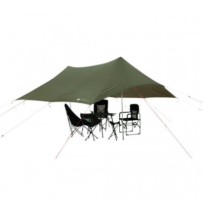 Twin Summit Shelter PRS med bord och stolar.