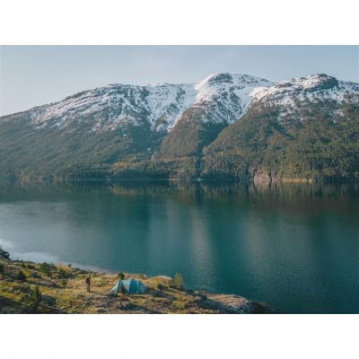 Telt ved bjerge og søer med Robens Pioneer 2EX telt.