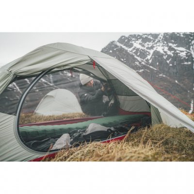 Doble indgange forbedrer tilgængeligheden.