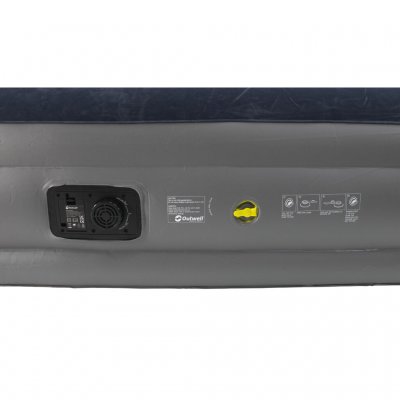 Luftmadrassen har en indbygget elektrisk pumpe med meget nem håndtering