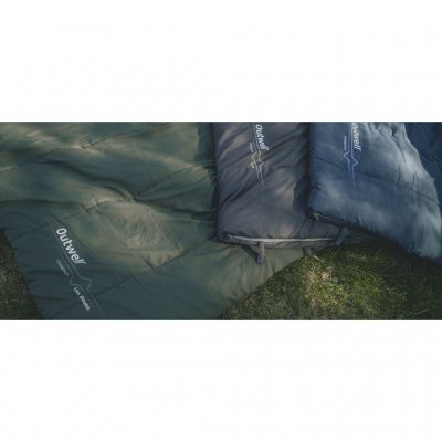 Rummelig sovepose fra Outwell.