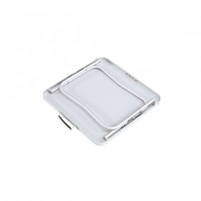 Foldes sammen til en lille pakkestørrelse