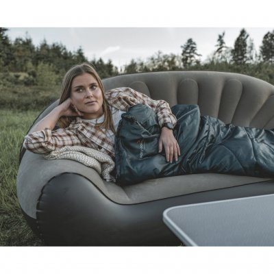 Lækker oppustelig sofa fra Easy Camp, der forstærker campingoplevelsen!
