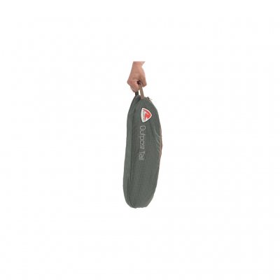 Lille pakkestørrelse og praktisk håndtag.