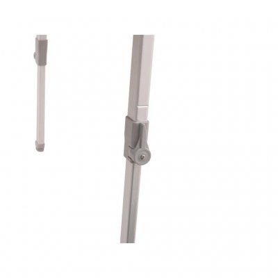 Let at justere højden på camping tabellen takket være teleskopben