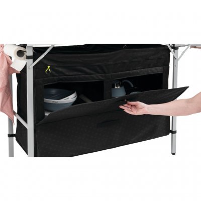 Robuste greb med magnetiske døre giver en stabil følelse.