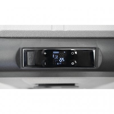 Vis for at se og indstille temperaturen på den kompressordrevne køleboks.