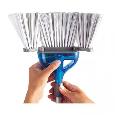 Børsten foldes let ud.