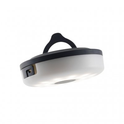 Brug den stående eller ophængt takket være den indbyggede krog