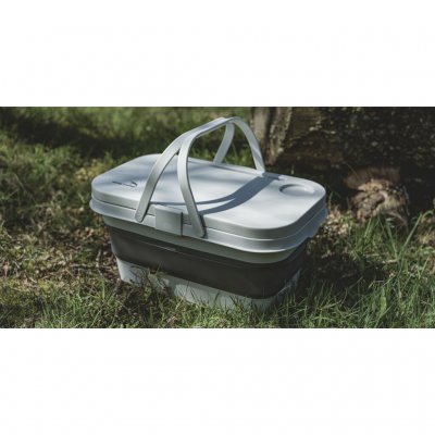 Praktisk picnickurv til skønne stunder udendørs.