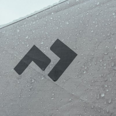 Højkvalitets teltdug, der er nem at håndtere og har en meget lav vægt.