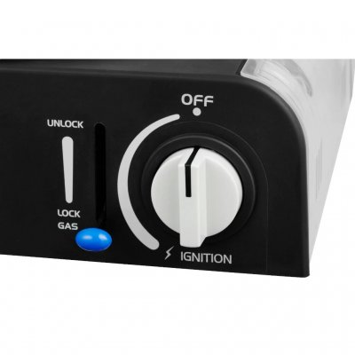 Den store kontrol på grillen er meget nem at bruge.