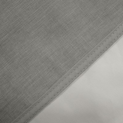 Kraftigt stof giver læsejlet en lang levetid.