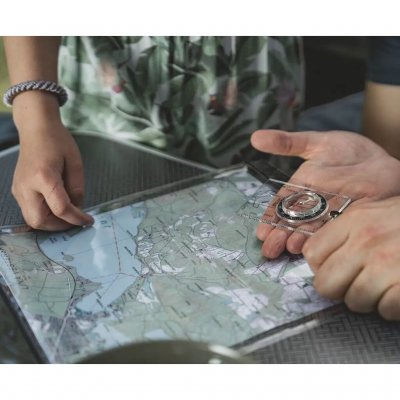 Easy Camp Adventure Kort Kompas