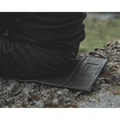 EVA-siddeunderlaget giver isolering og grundlæggende komfort.