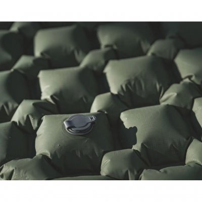 Flere luftkamre øger madrassens stabilitet.