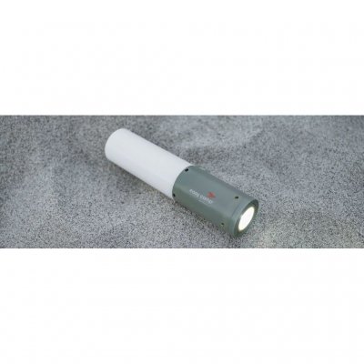 Kompakt design med lommelygte, lygte og lyskæde i én.