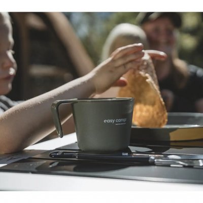 Krusene rummer 370 ml hver.