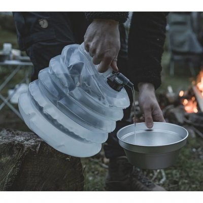 Dunken rummer 8 liter, perfekt til familier eller større grupper.