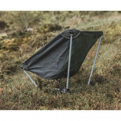 Stolen har en solid stålramme.