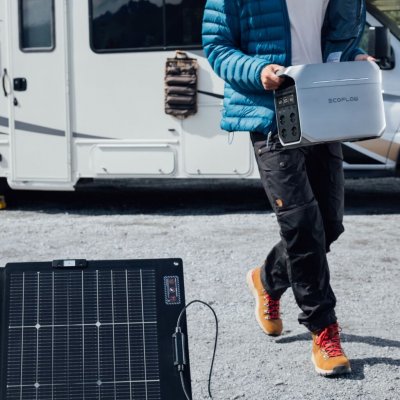 Oplad din EcoFlow Delta direkte fra solen. Perfekt til camping.