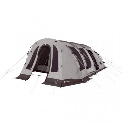 Familieteltet Outwell Edmonds 6 TC med begge døre åbne.