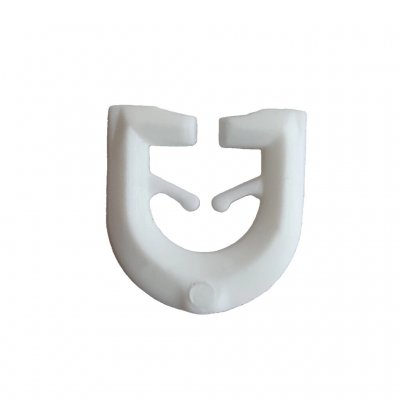 Gardinfæster af plast til campingvogne og autocampere.