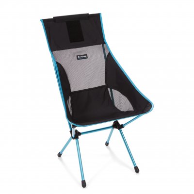 Letvægtsstol med høj ryg til camping og friluftsliv.