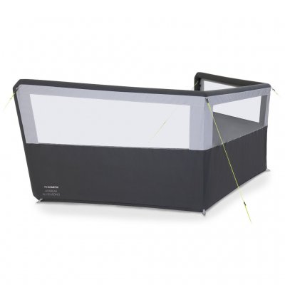 Dometic Air Break Pro 3 All-season er en stabil og lang vindbeskyttelse på 6,8 m med luftkanaler.