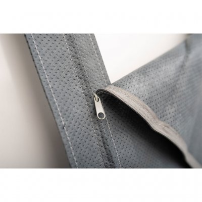 Lynlås til åbning af campingvognens vindue.