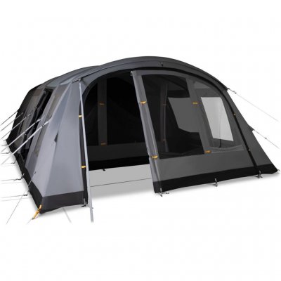 Døren til alrummet kan rulles helt til siden for at skabe et helt åbent og luftigt rum