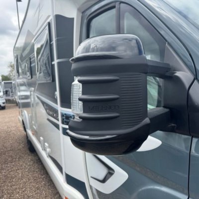 Milenco spejlbeskyttelsesdæksel i sort til Fiat Ducato fra og med 2025