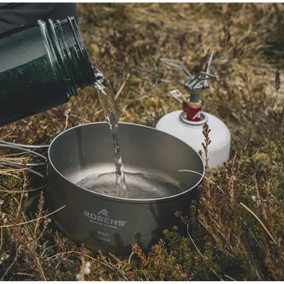 Robens Fire Midge gaskøkken i titanium, der monteres direkte på gasdåsen.