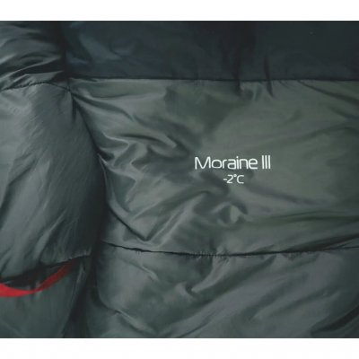 Robens Moraine III er en pakkevenlig sovepose til vandring og friluftsliv, der fungerer fra forår til efterår.