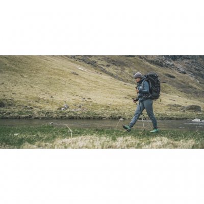 Stabile vandrestave med justerbar højde fra Robens.