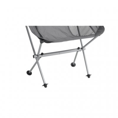 Brede fødder gør stolen mere stabil på blødt underlag.