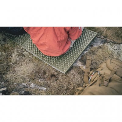 Mønstret i Robens ZigZag Slumber Pro liggeunderlaget giver soveposens isolering plads til at udvide sig, hvilket giver bedre iso