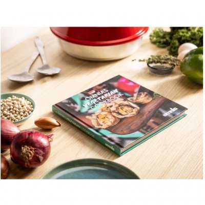 Find inspiration til madlavning med din Omnia i denne skønne kogebog.