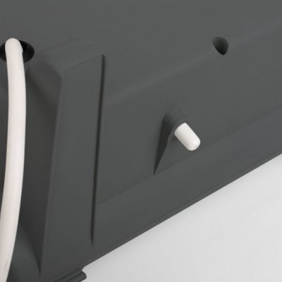 Udstyret med tipsikring