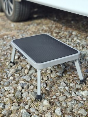 Trappetrinnet passer både til campingvogn og autocamper.